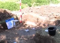 ÎN PERICOL SĂ SE ÎNCHIDĂ