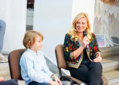 MAMĂ ȘI FIU, ÎNTR-UN SPECTACOL PENTRU COPII
