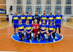 INVITAȚI ÎN TRIBUNE