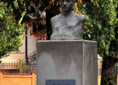 RECONSTITUIREA UNEI PAGINI DE ISTORIE